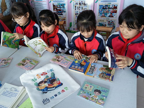 書香致遠 萬卷同行 臨沭開展圖書漂流活動，讓書香飄萬家